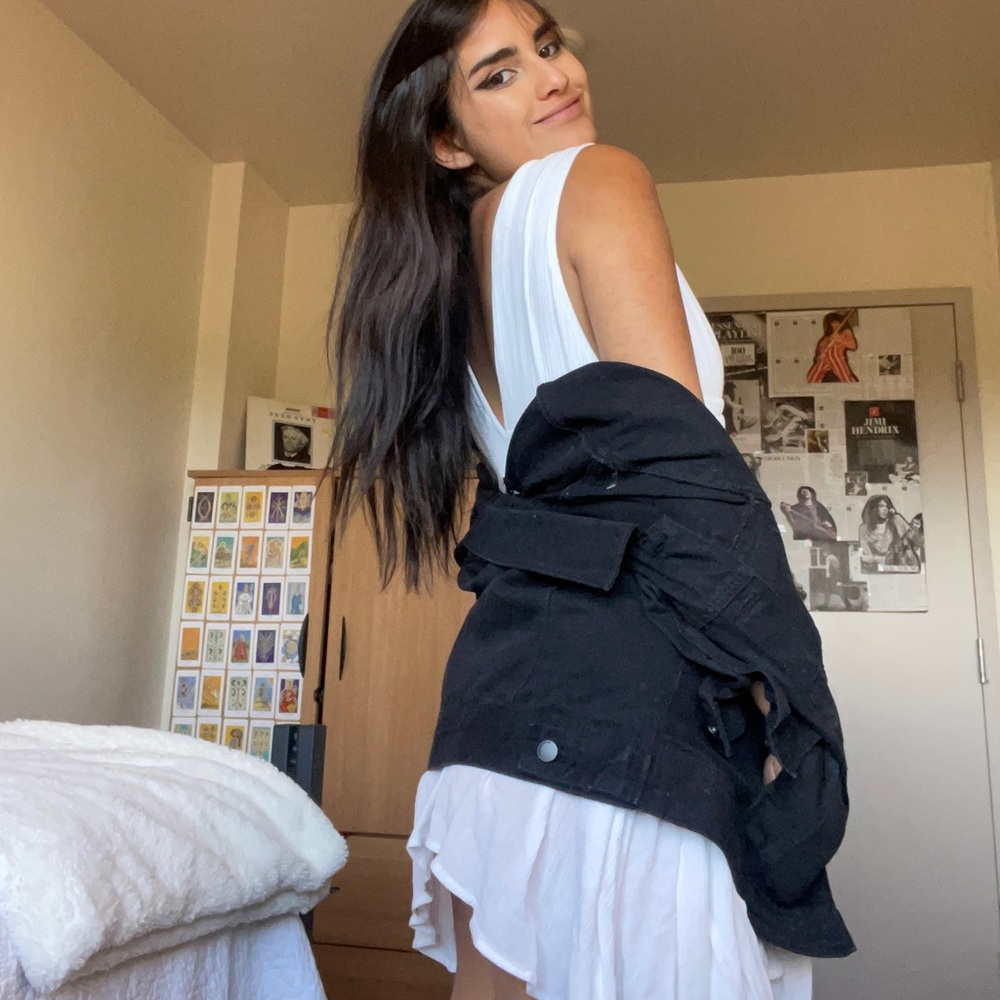 Black jean jacket size L